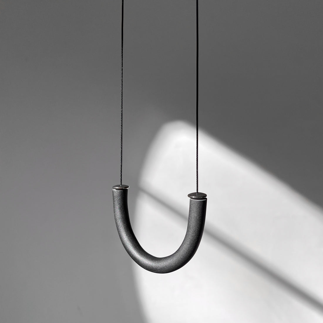 Minimal Modern Necklace -U_black