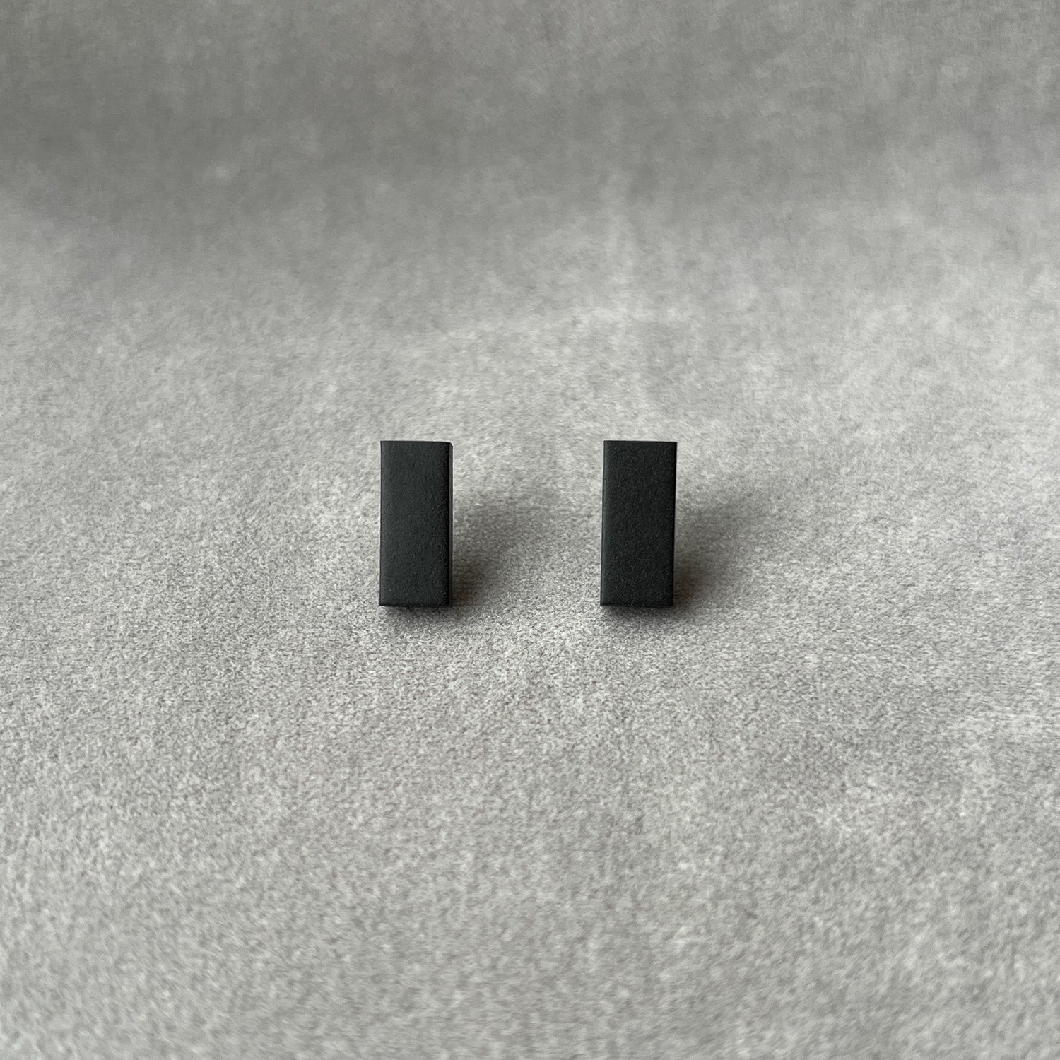 Stud Earrings - Bricks (Black)