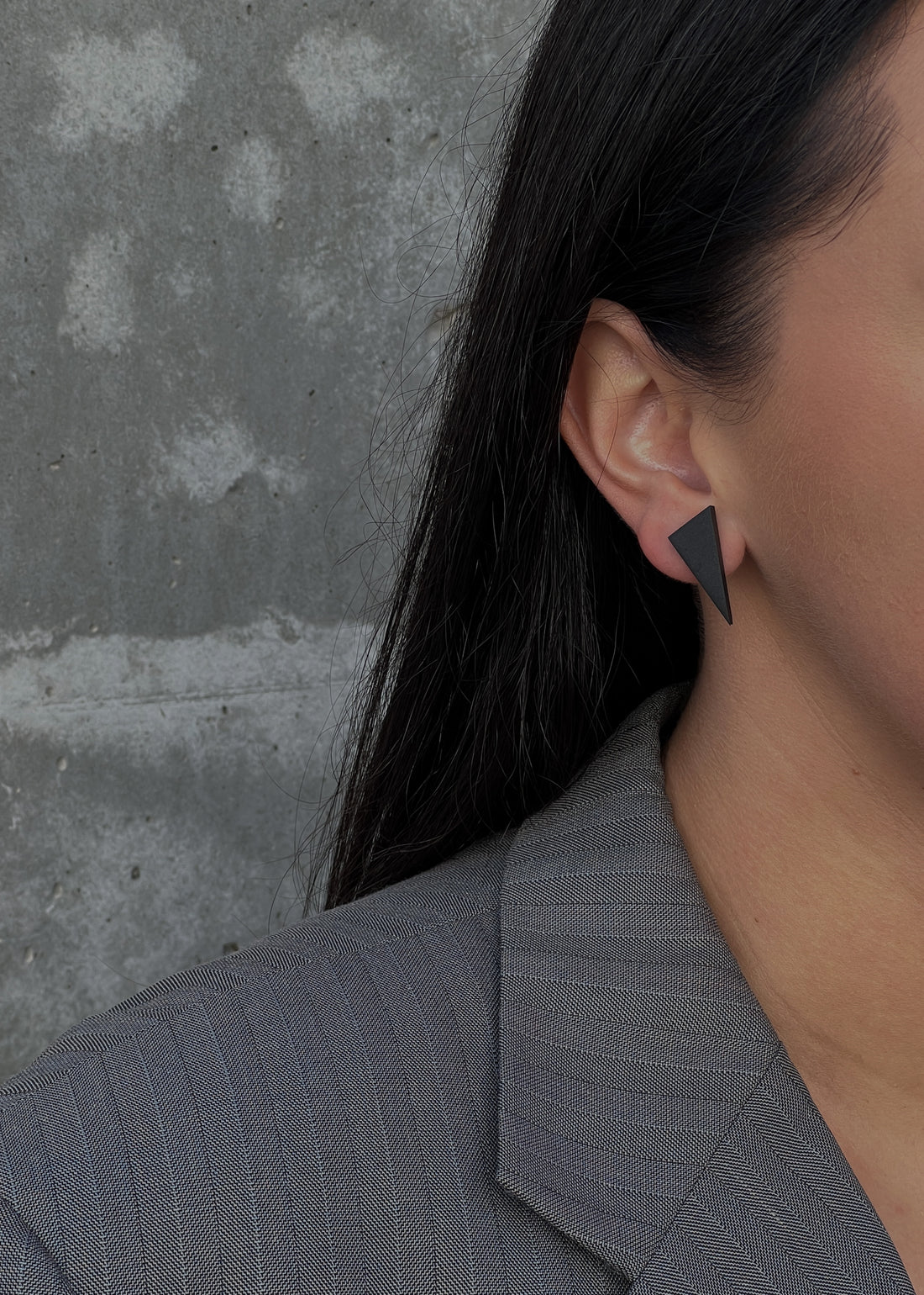 Asymmetrical Stud Earrings - S Black