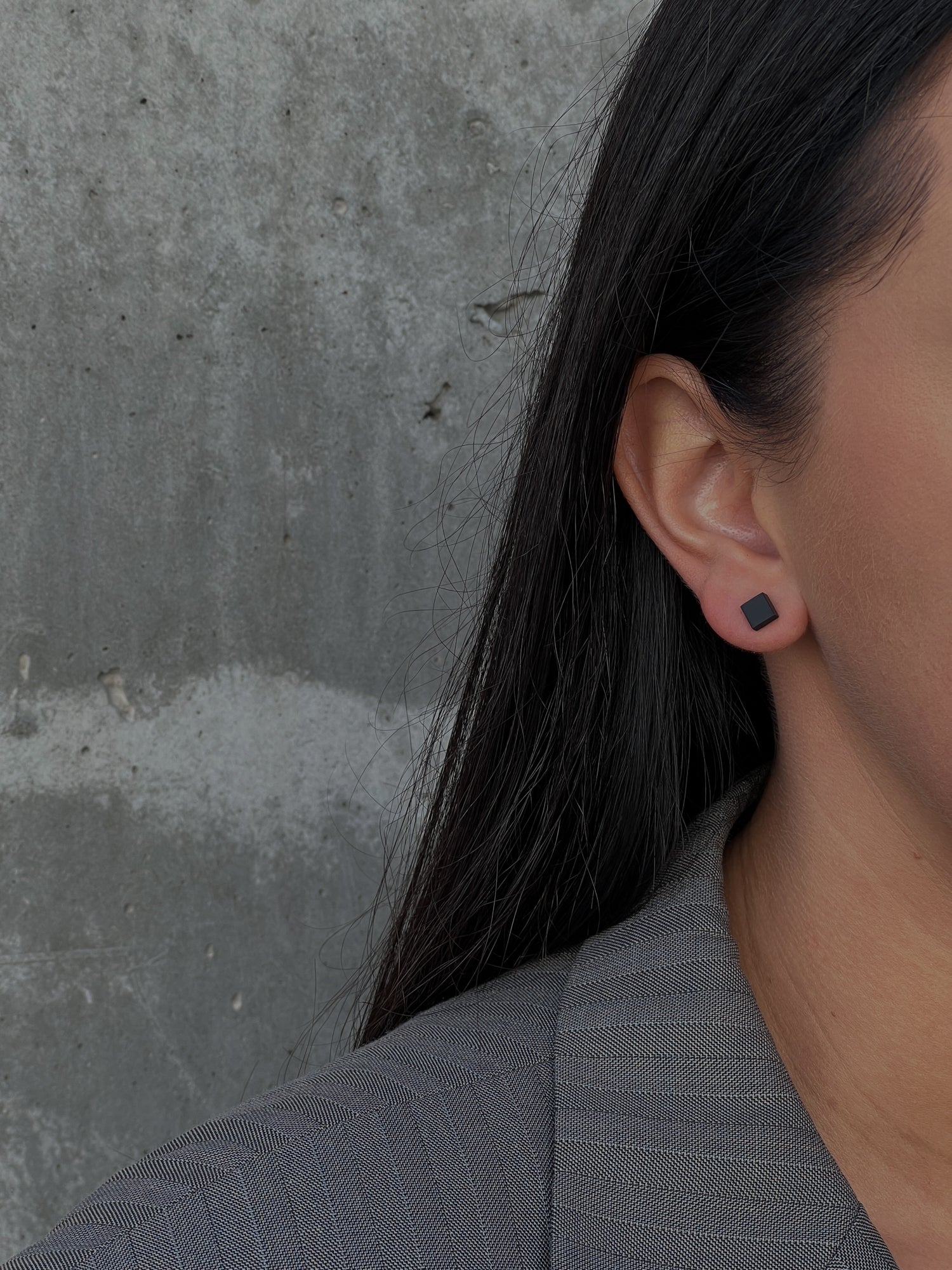 Asymmetrical Stud Earrings - S Black