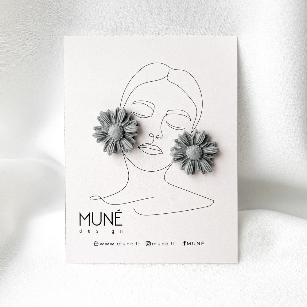 Stud earrings | Flowers_grey