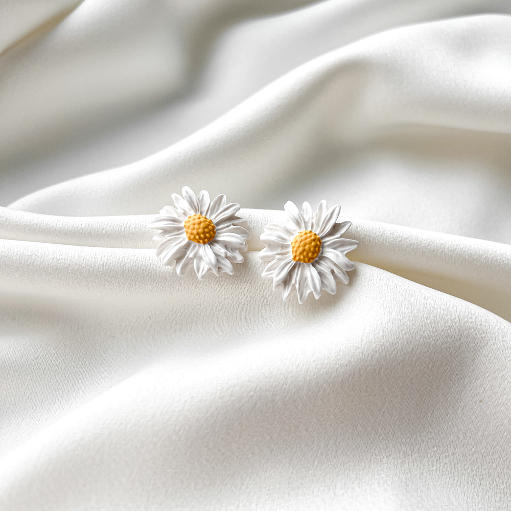 Stud earrings | Daisies_big