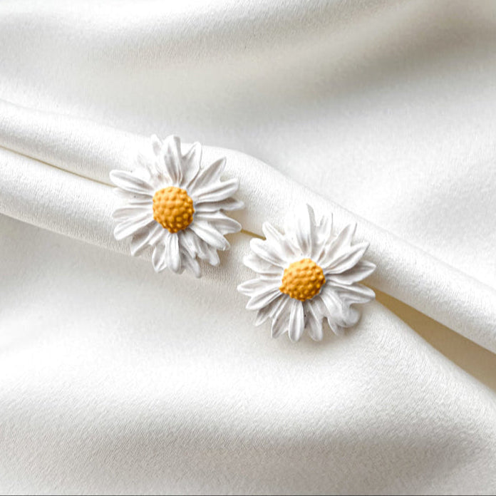 Stud earrings | Daisies_big