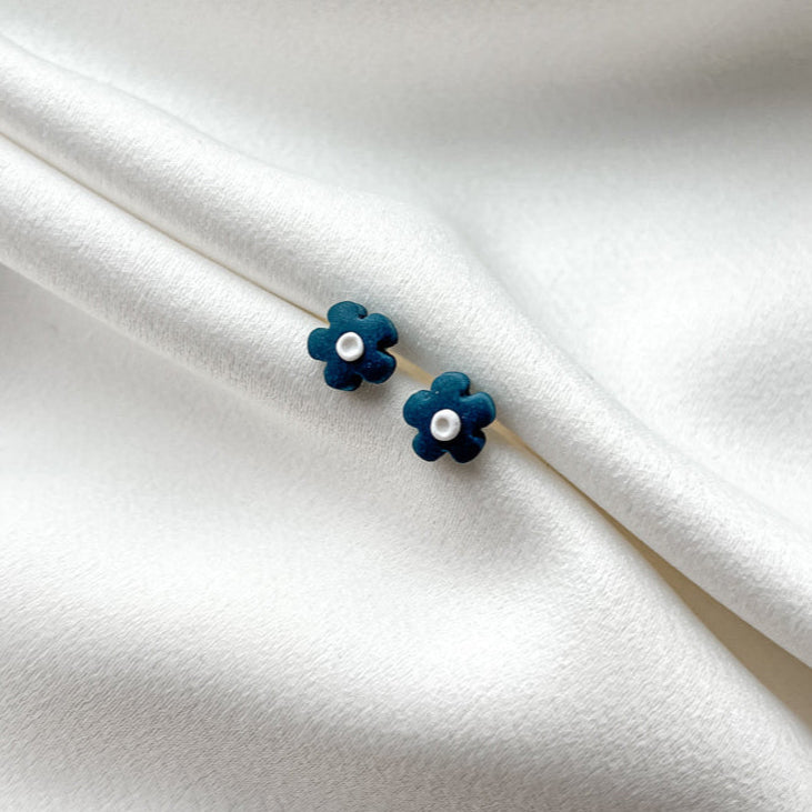Stud Earrings - Little Flowers_blue
