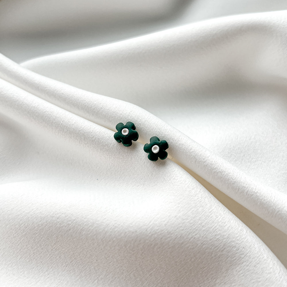 Stud Earrings - Little Flowers_green