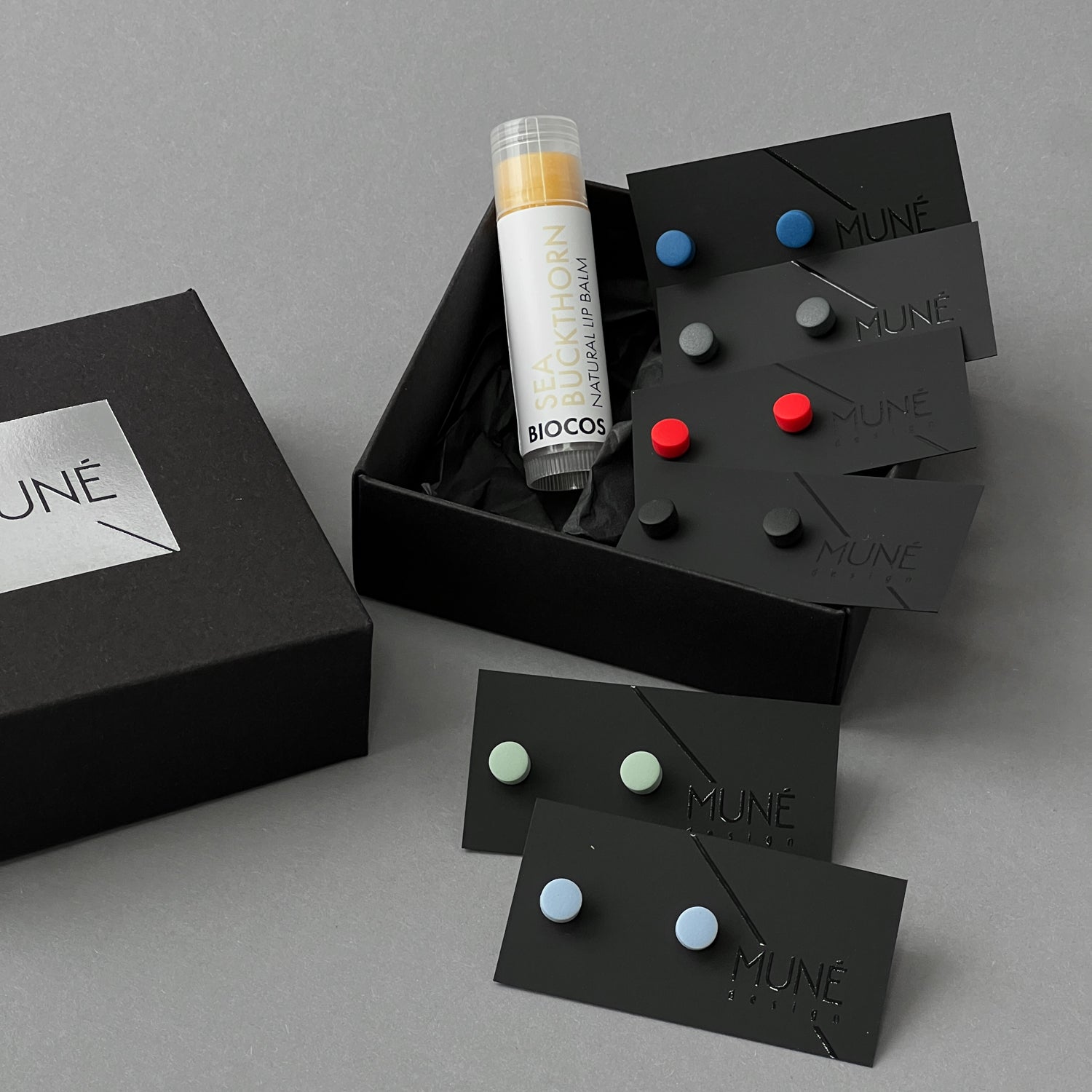 Rinkinys: Natūralus lūpų balzamas ir auskarai Little joy