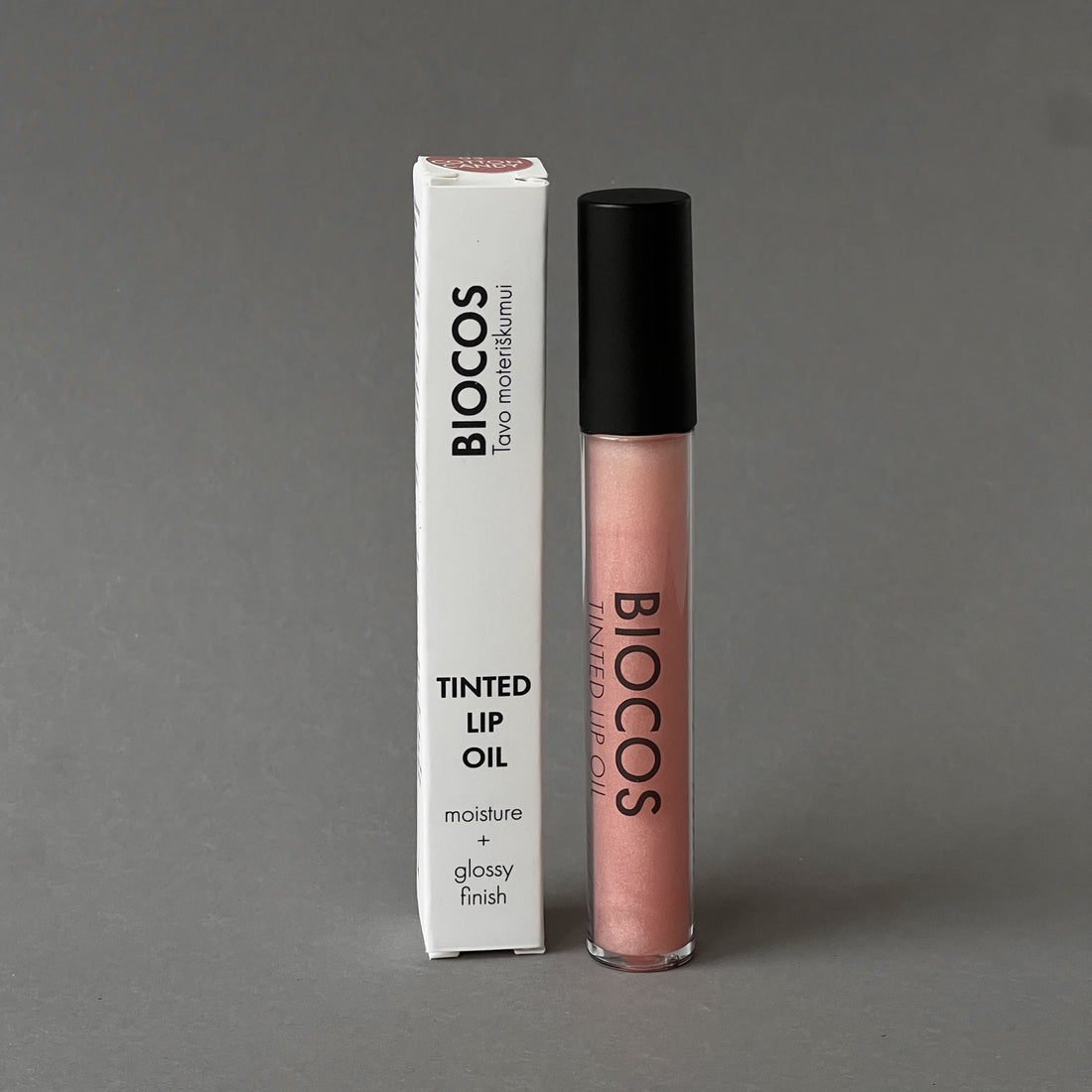 Lip oil, moisturizing, tinted