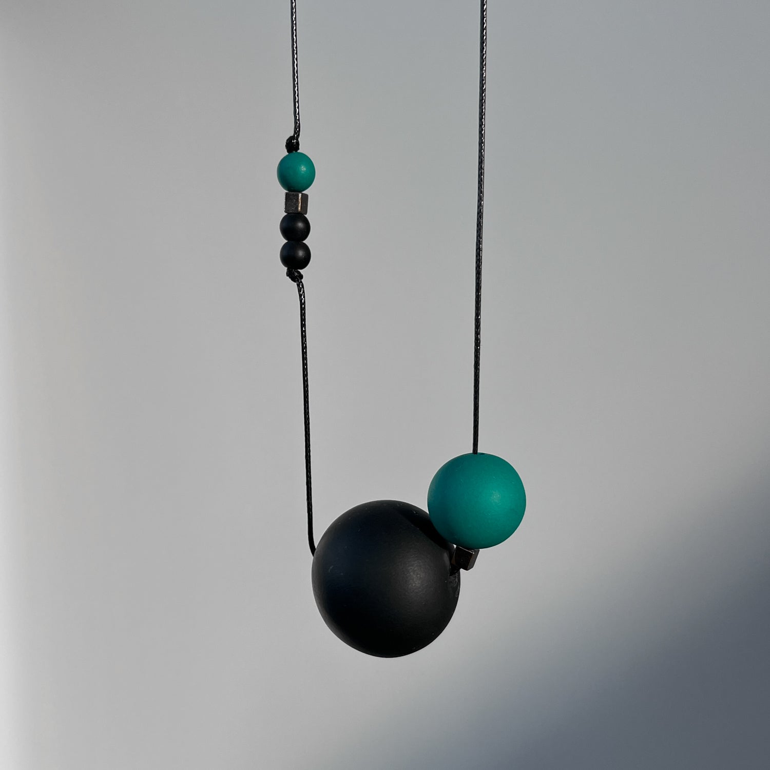 Modernus kaklo papuošalas - Simply N2 -