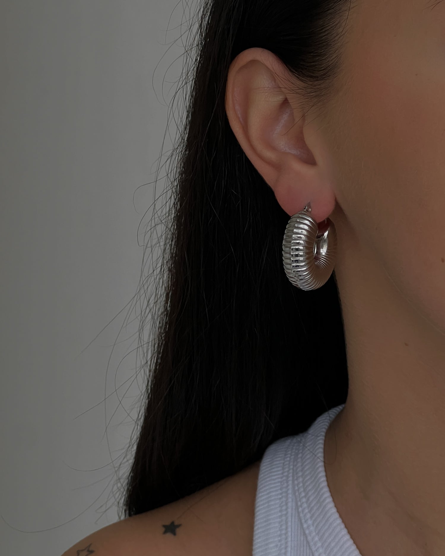Lightweight hollow hoops