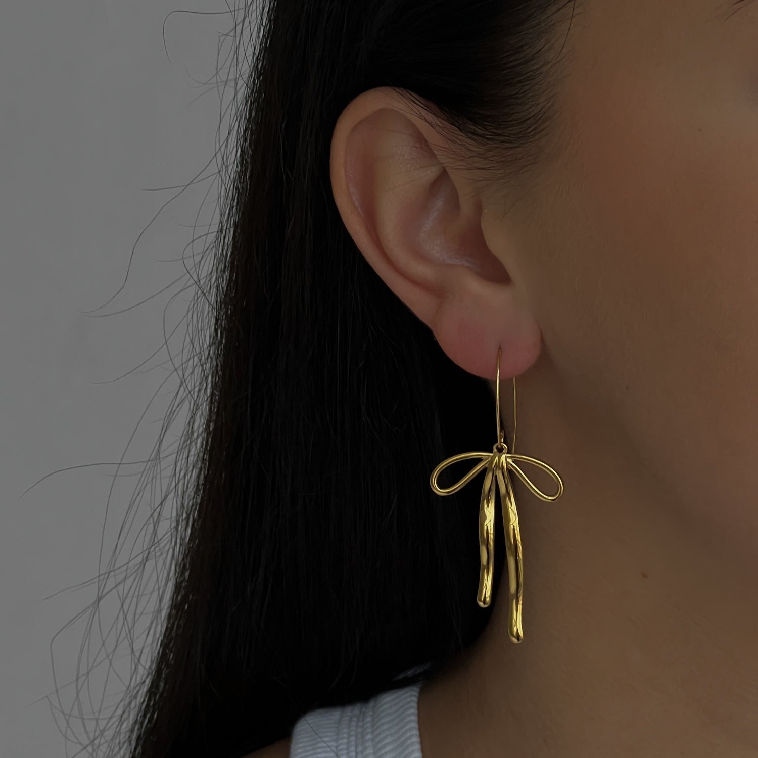 Cute ribbon shape dangle earrings