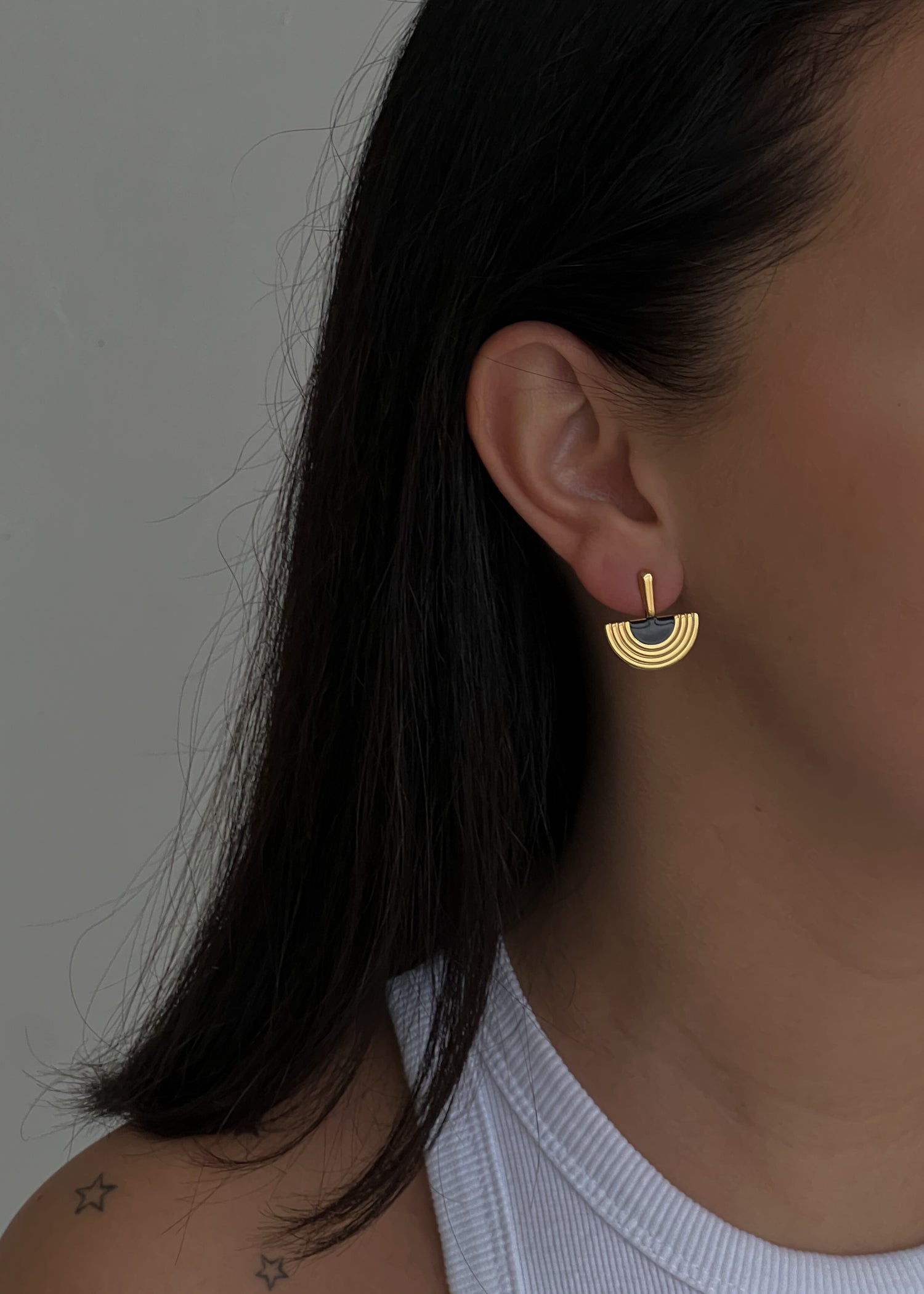 Vintage style stud earrings