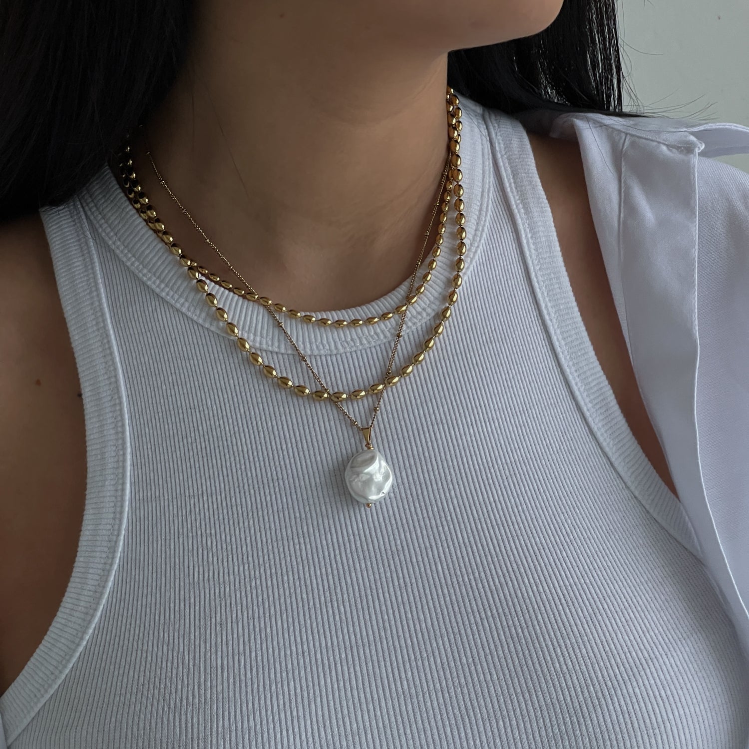 Sea shell pearl chain necklace