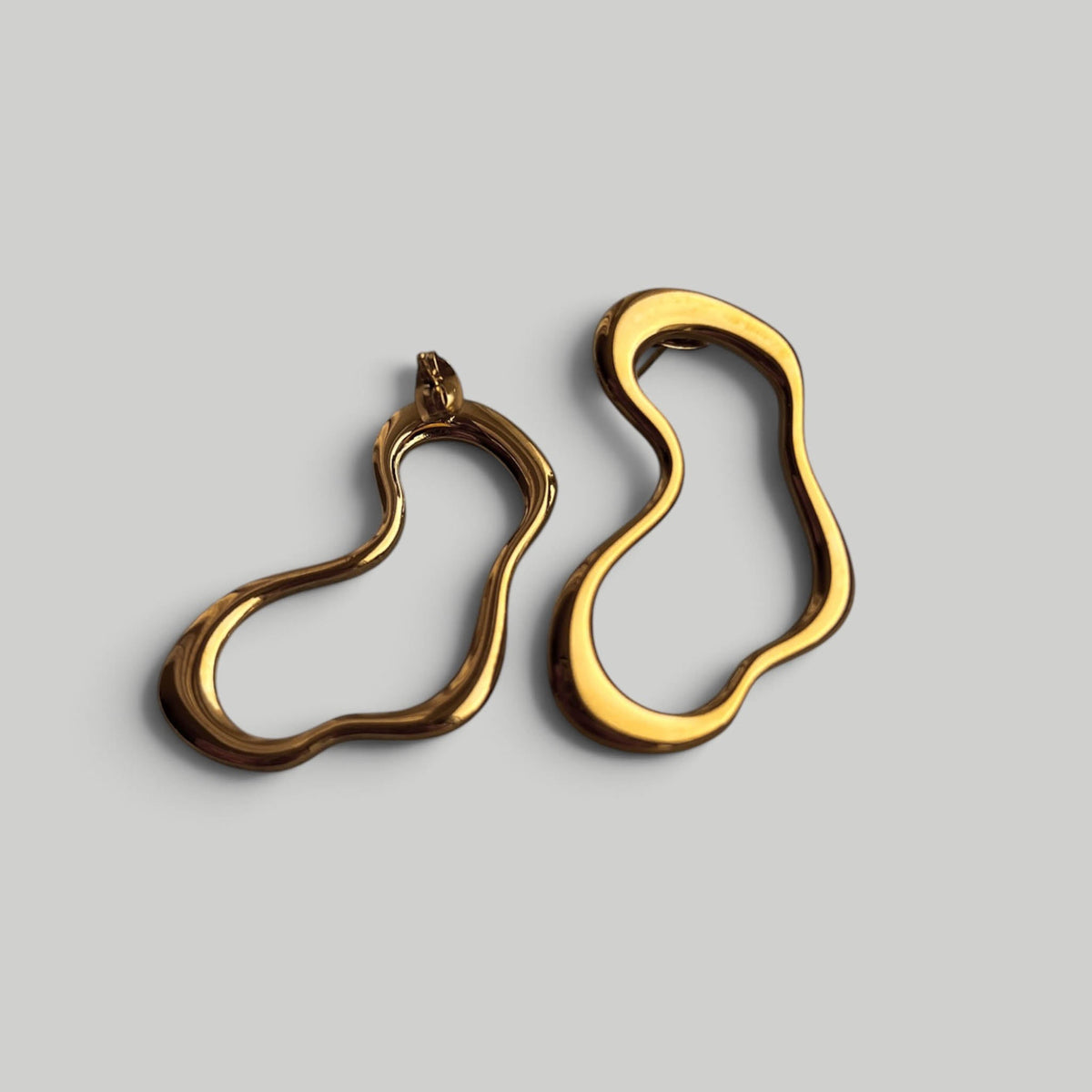 Auskarai „Golden Outline“ - MUNÉ