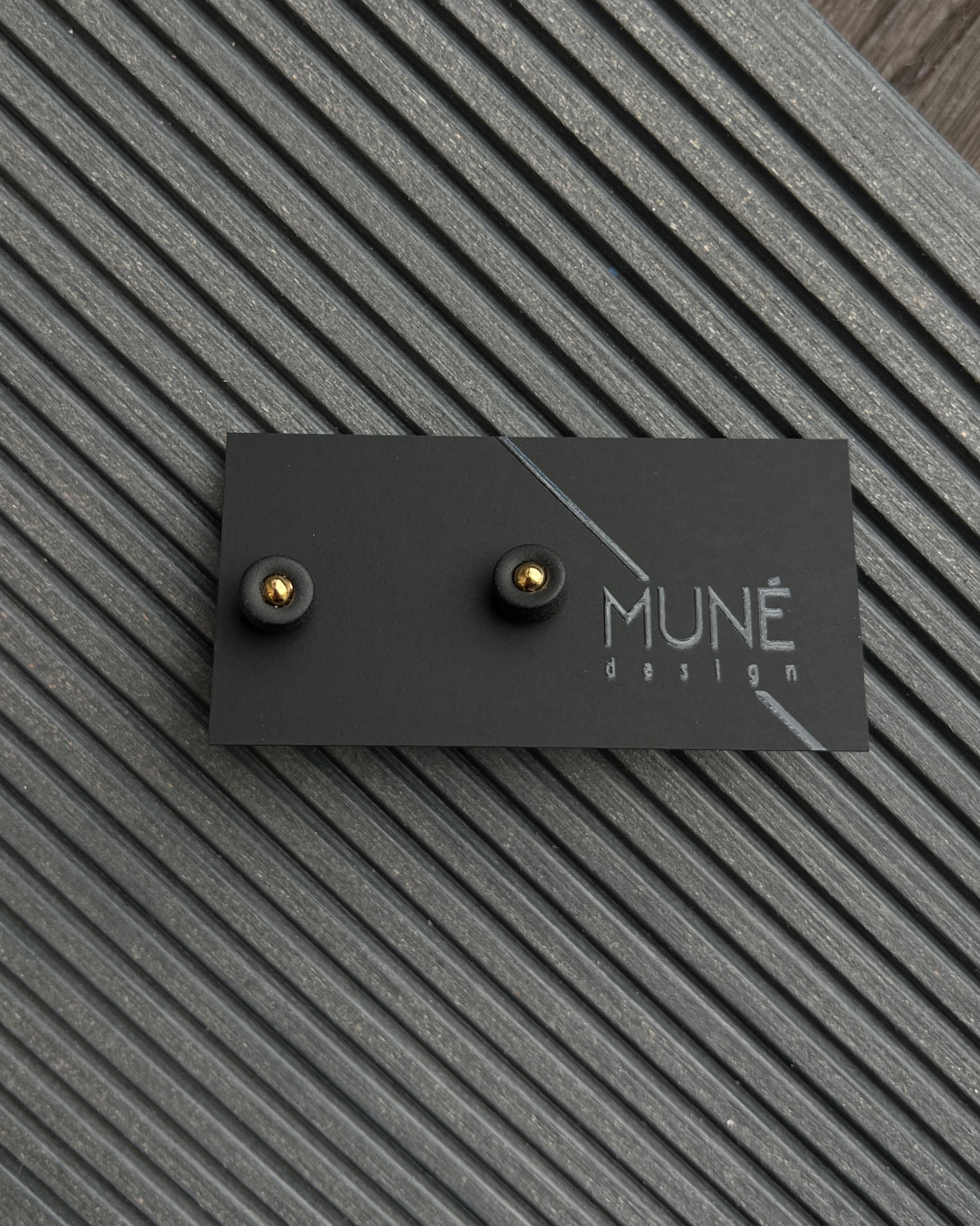 Maži, minimalistiniai auskarai | Unita_matte - MUNÉ