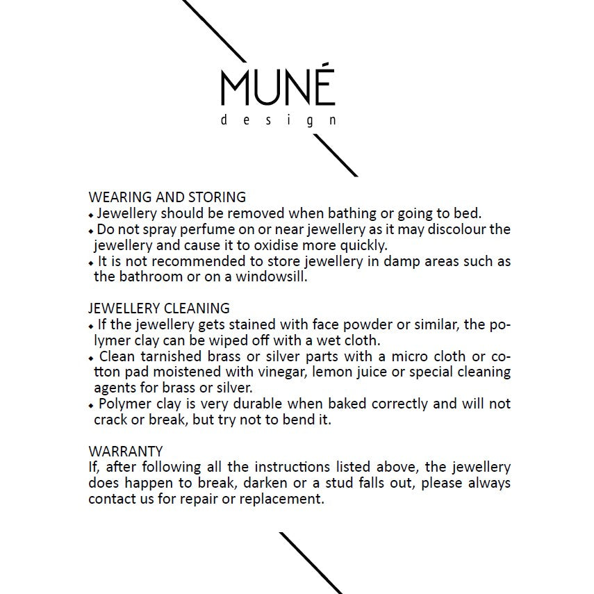 Rinkinys: auskarai hoops_black ir padėkliukas_sand