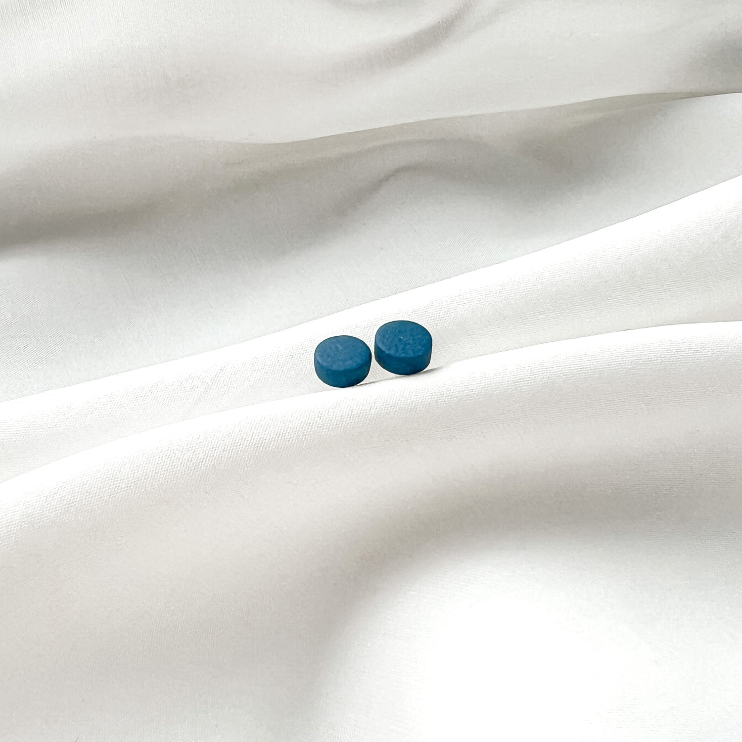 Rinkinys: natūralus lūpų balzamas ir auskarai Little_joy - MUNÉ