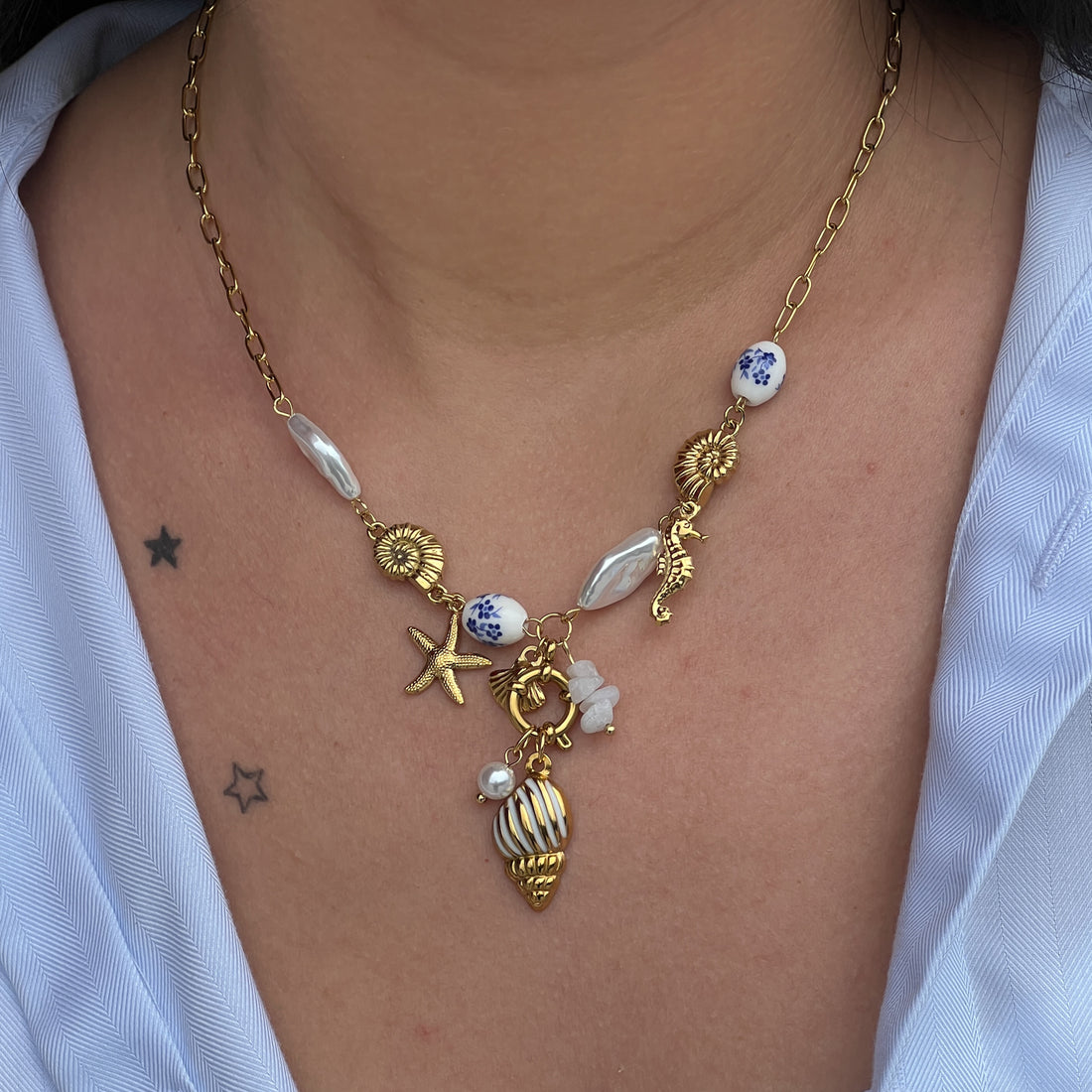 Chain necklace with summery pendants