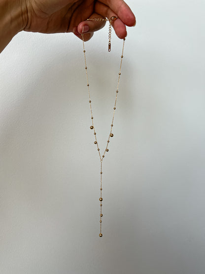 Minimalistic gold colour chain necklace