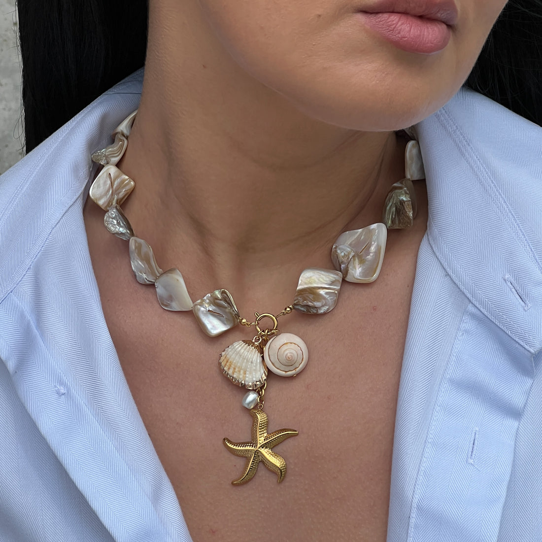 Sea shell necklace with pendants