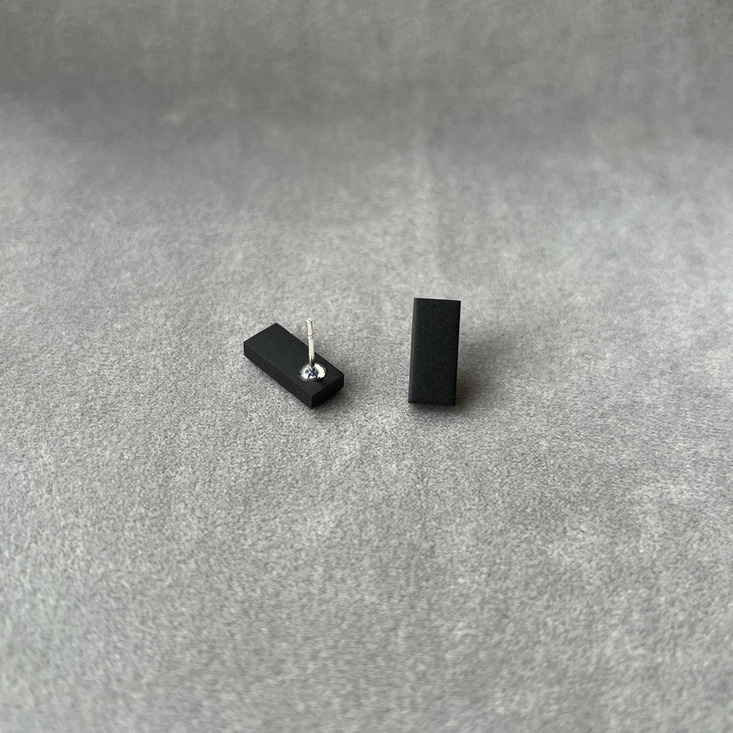 Stud Earrings - Bricks (Black)