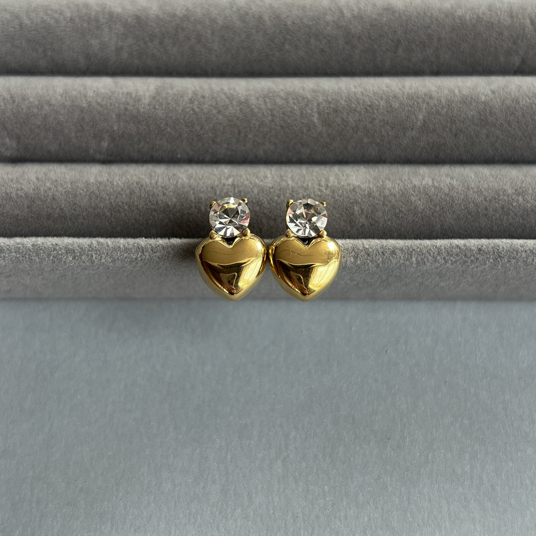 Shiny heart stud earrings