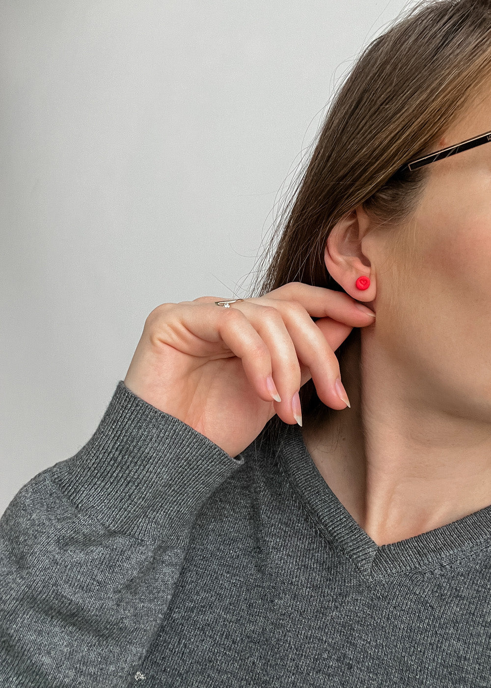 Stud earrings | Red hearts