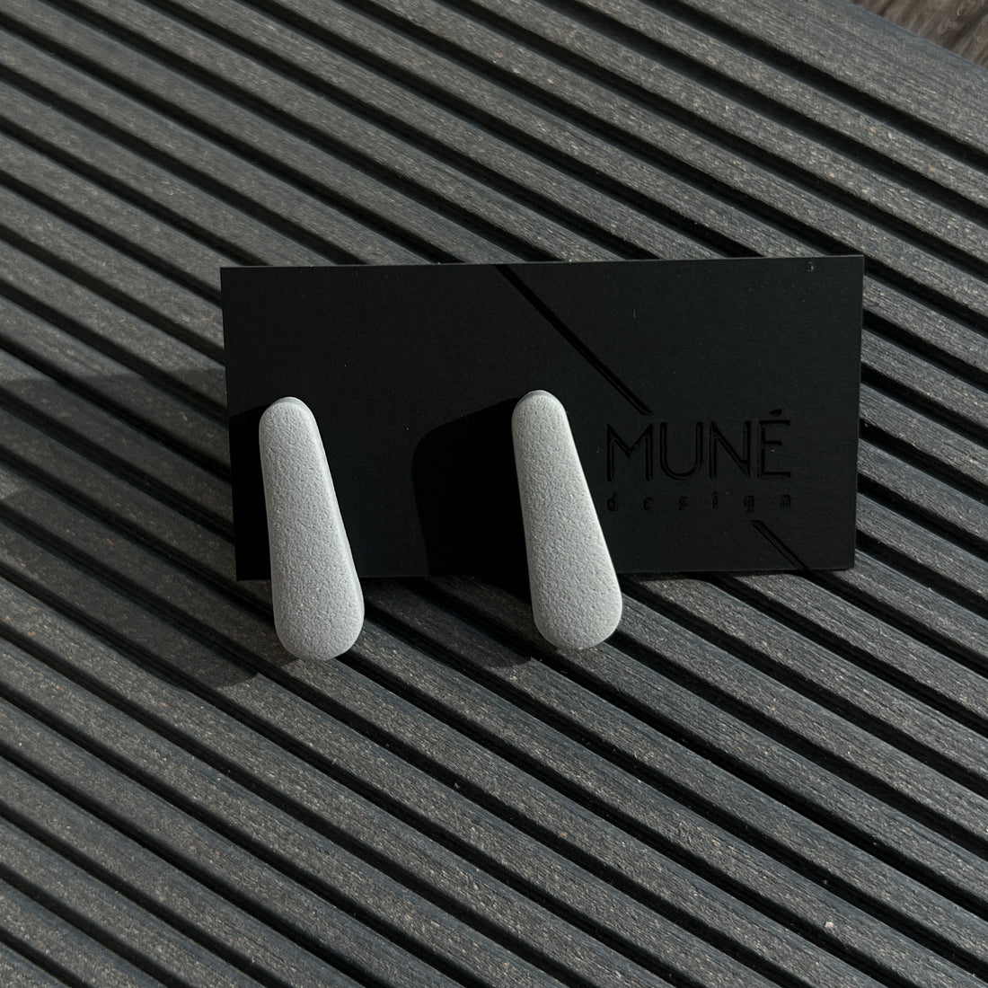 Stud earrings | Drops_grey