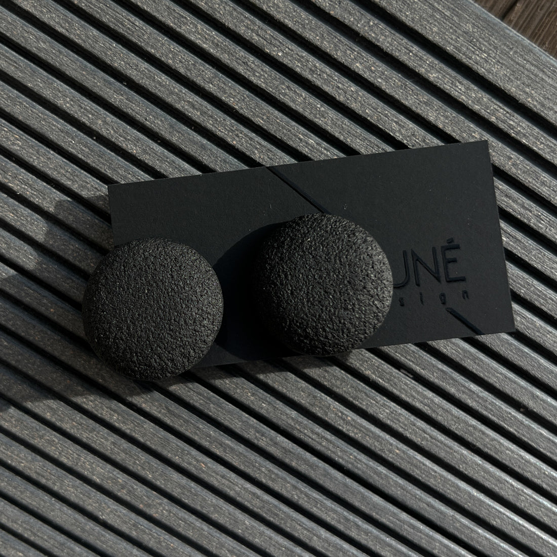 Auskarai | Jūros akmenėliai_juodi