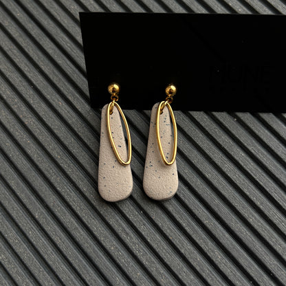 Earrings | Dangle drops_sand
