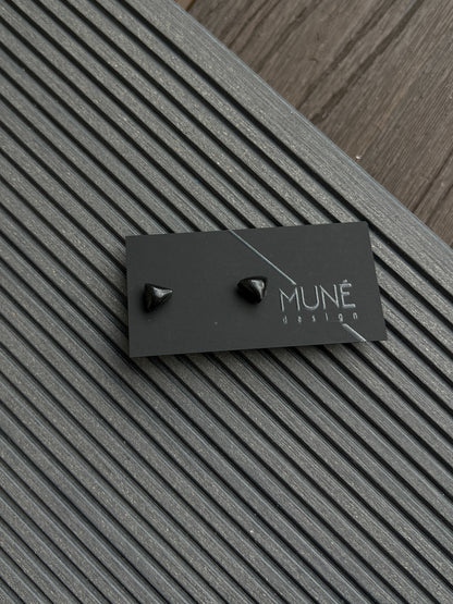 Tiny Stud Earrings - Triangles_Black