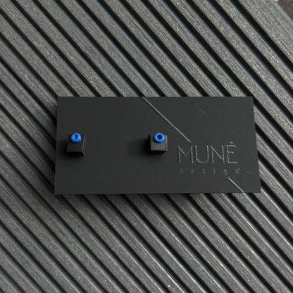 Hand shaped stud earrings | Ellie