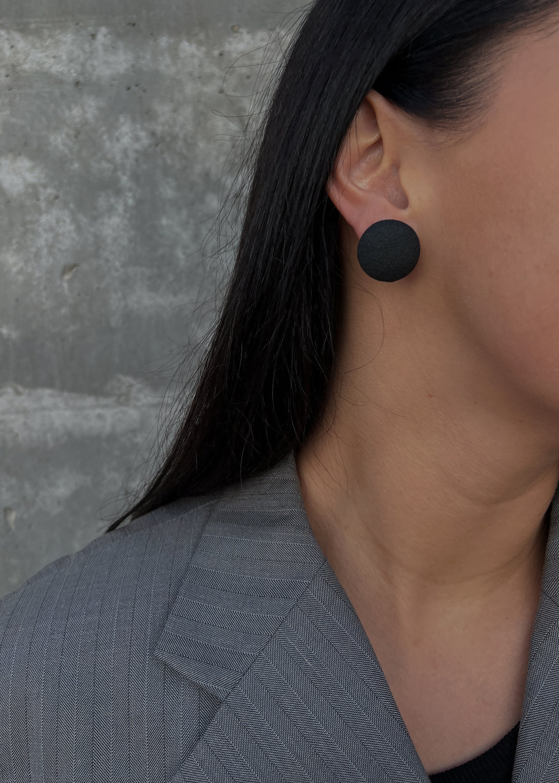 Earrings | Stone_black