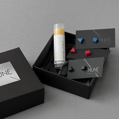 Rinkinys: Natūralus lūpų balzamas ir auskarai TK