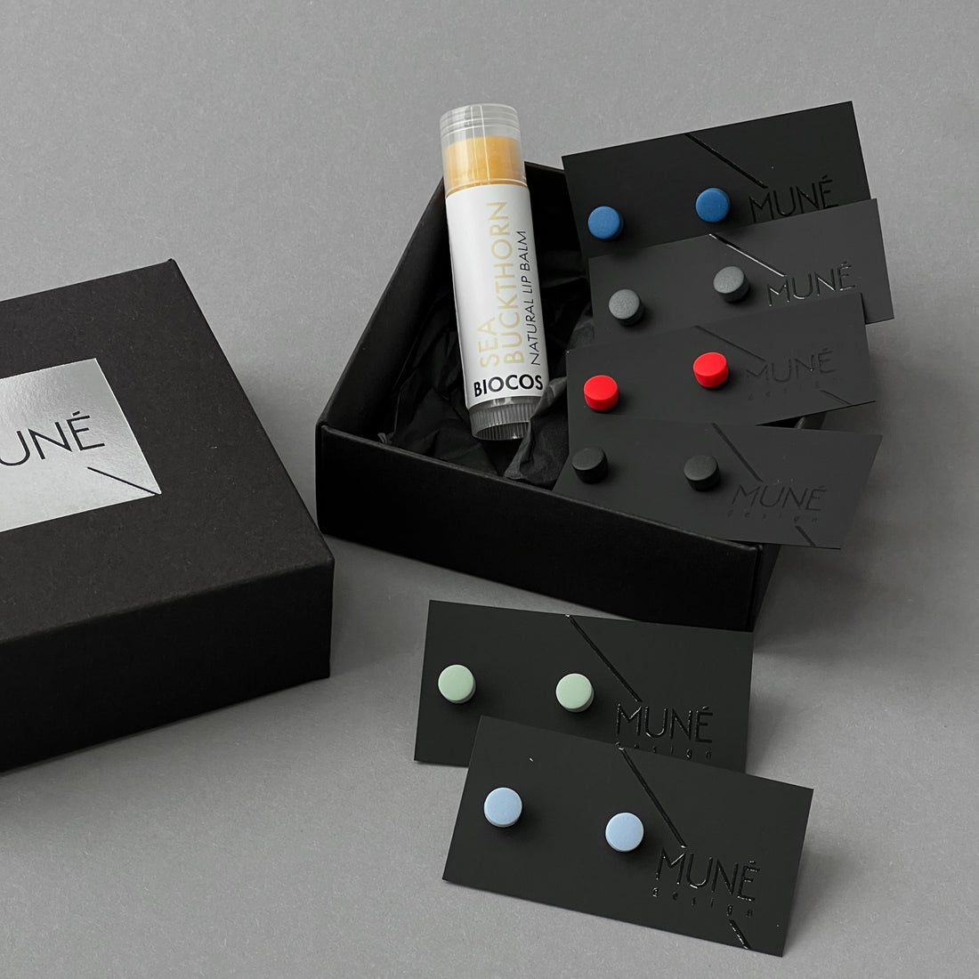 Rinkinys: Natūralus lūpų balzamas ir auskarai Little joy