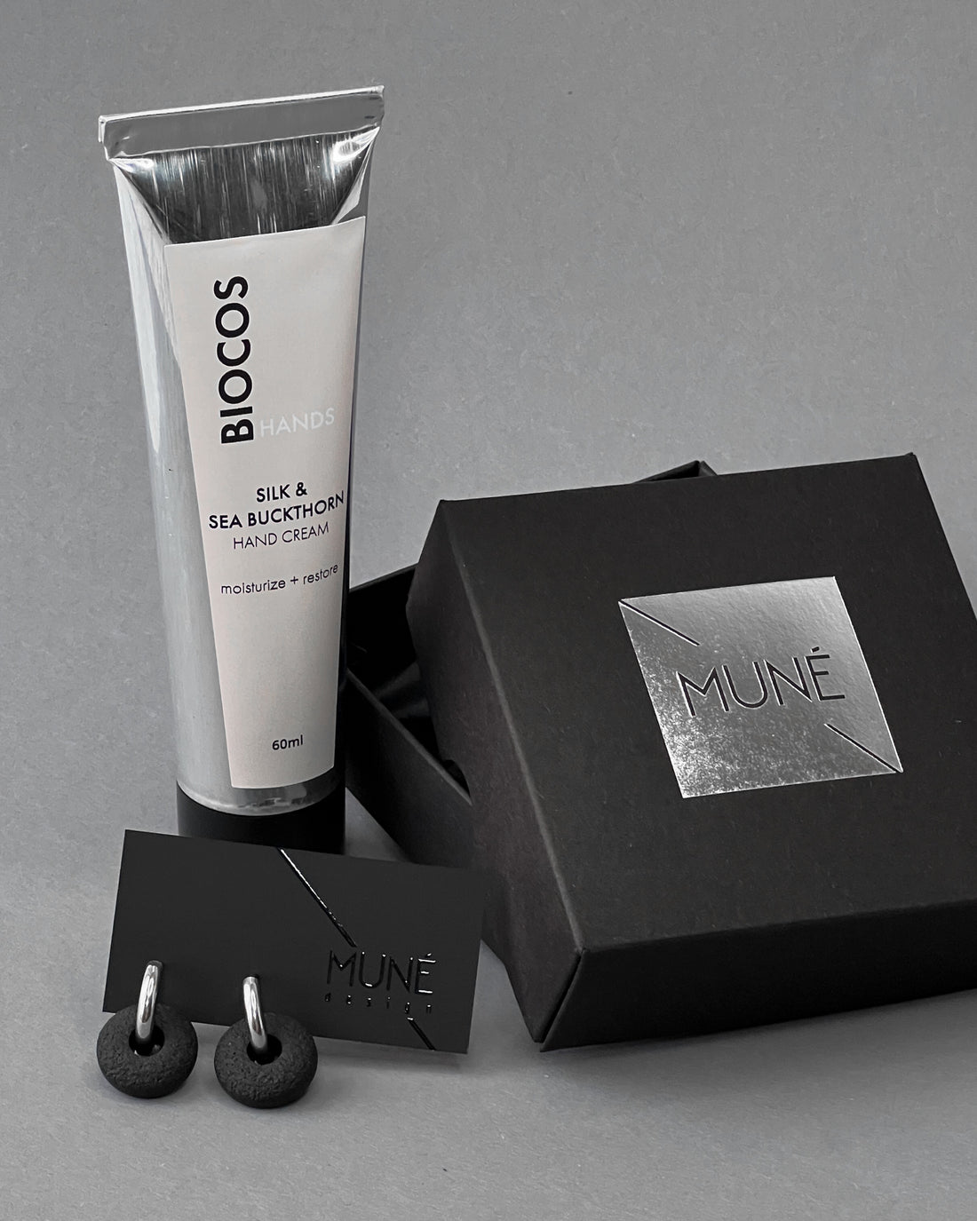 Rinkinys: Natūralus rankų kremas ir hoopsai