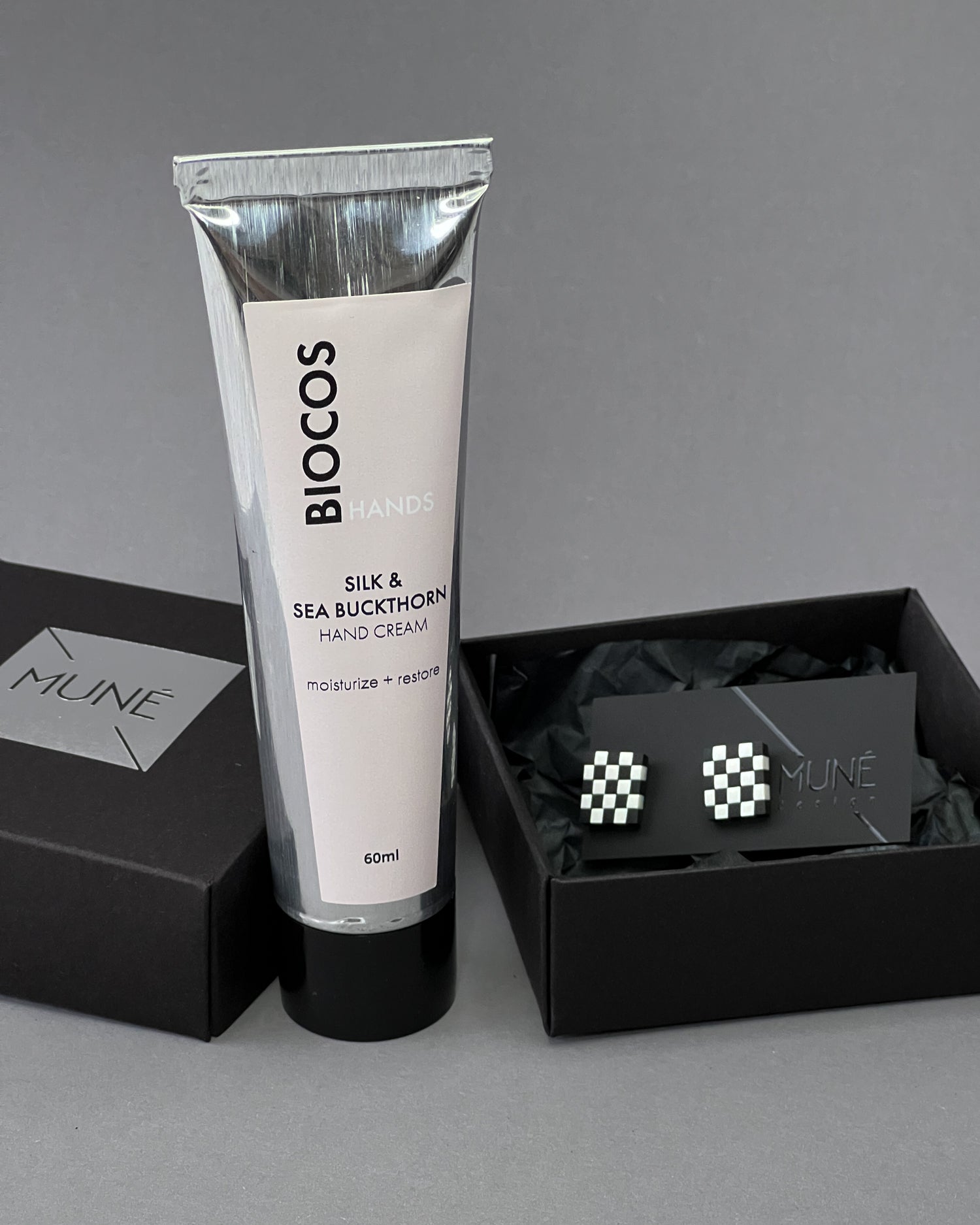 Rinkinys: Natūralus rankų kremas ir auskarai Chessboard