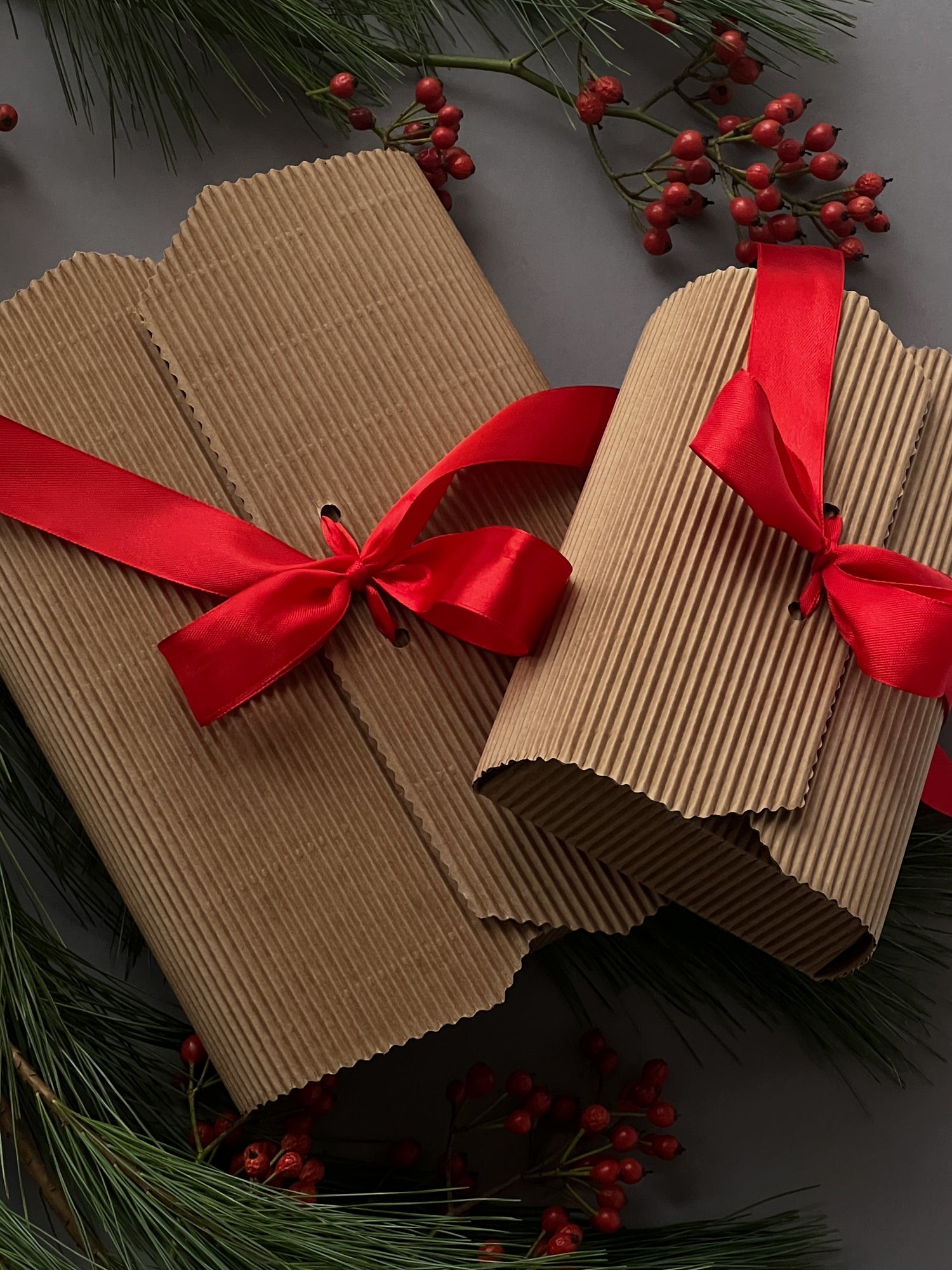 Dėžutė su kaspinu