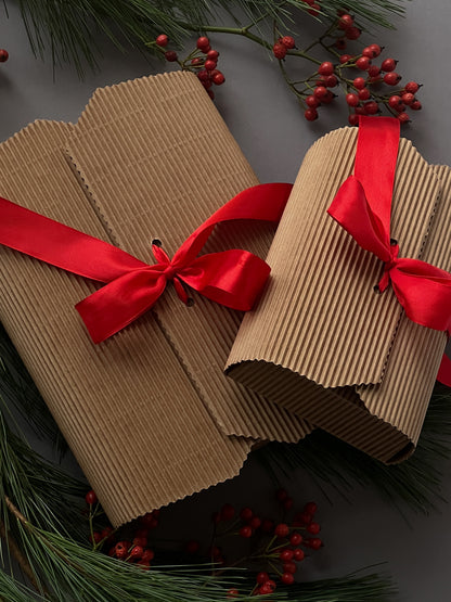 Dėžutė su kaspinu