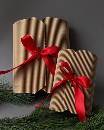 Dėžutė su kaspinu