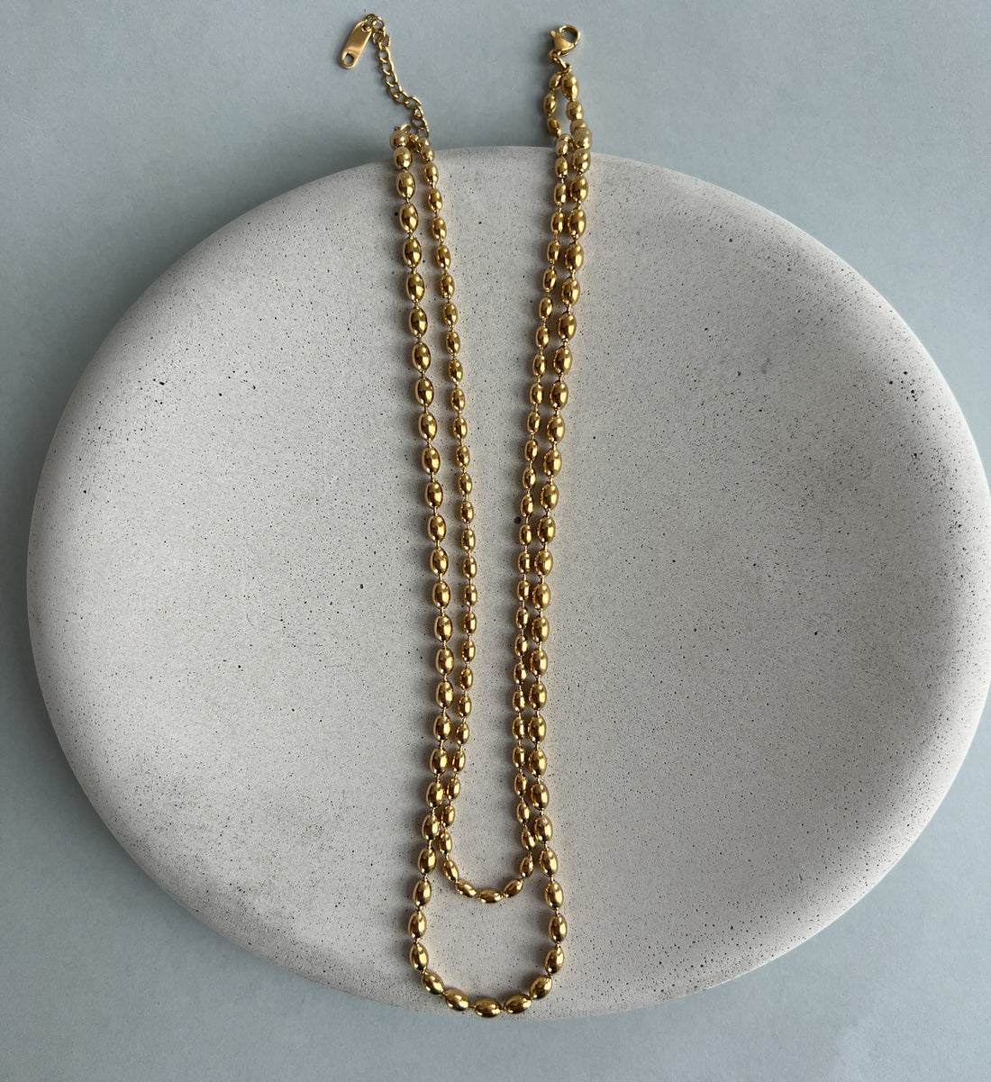 Minimalistic double chain necklace