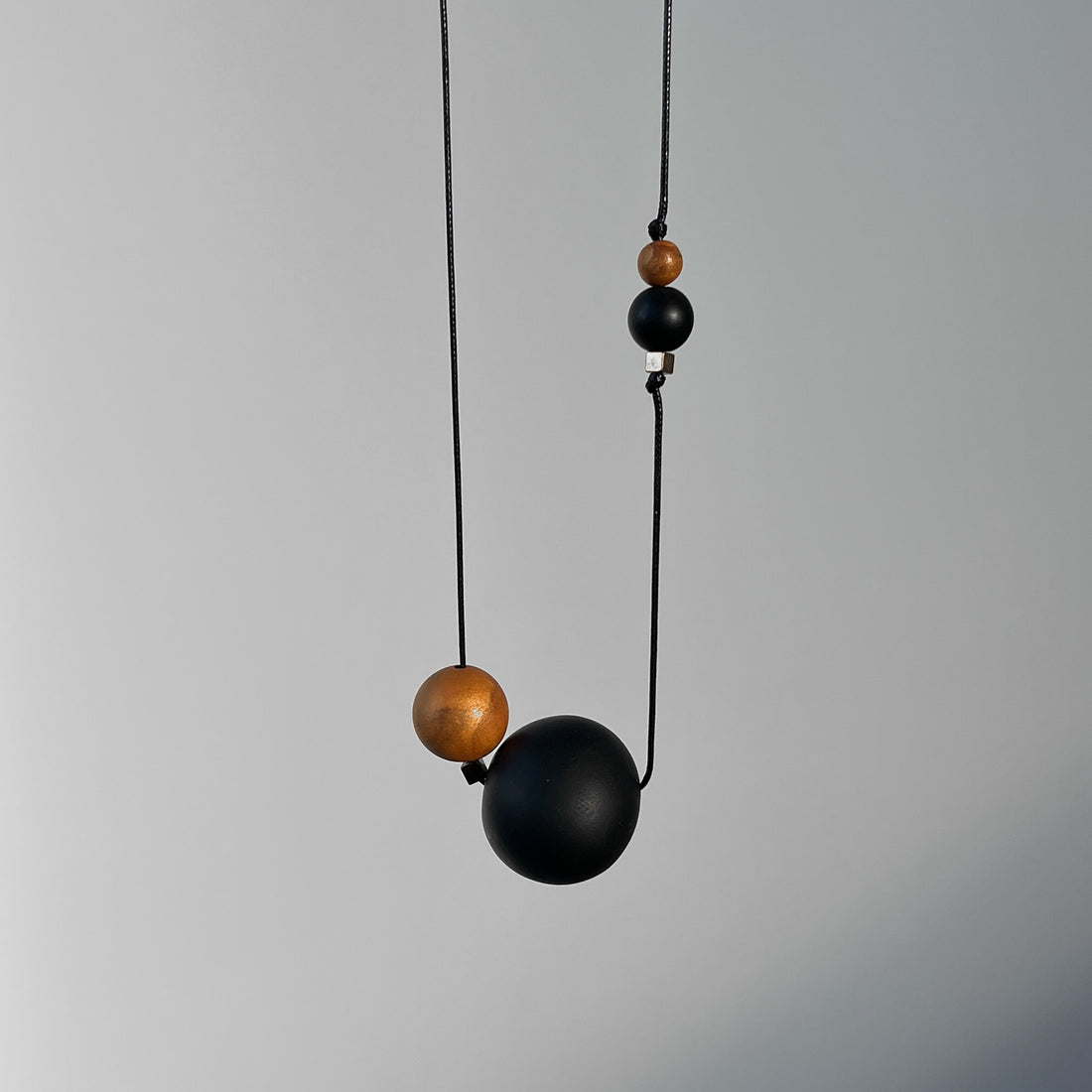 Modernus kaklo papuošalas - Simply N2 -