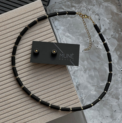 Set- necklace and earrings_Unitta