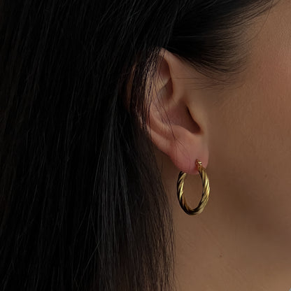 Gold colour hoops (27mm)