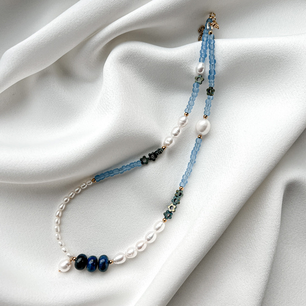 Mėlynas vėrinys su upiniais perlais No2