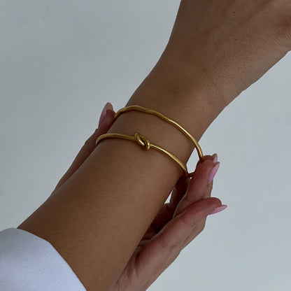 Modern minimalistic bracelet