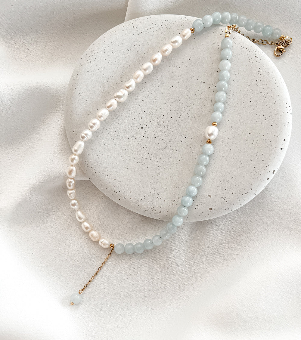 Dolomite marble and Pearl Necklace