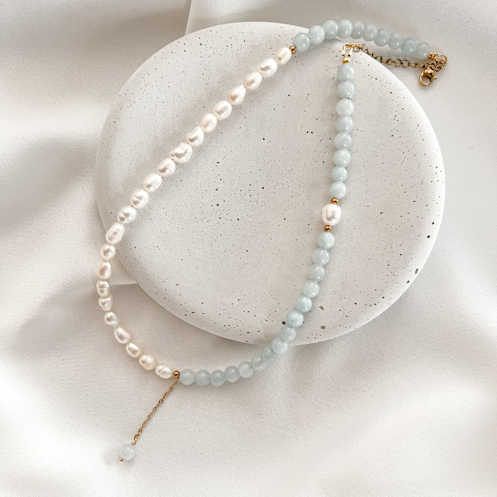 Dolomite marble and Pearl Necklace