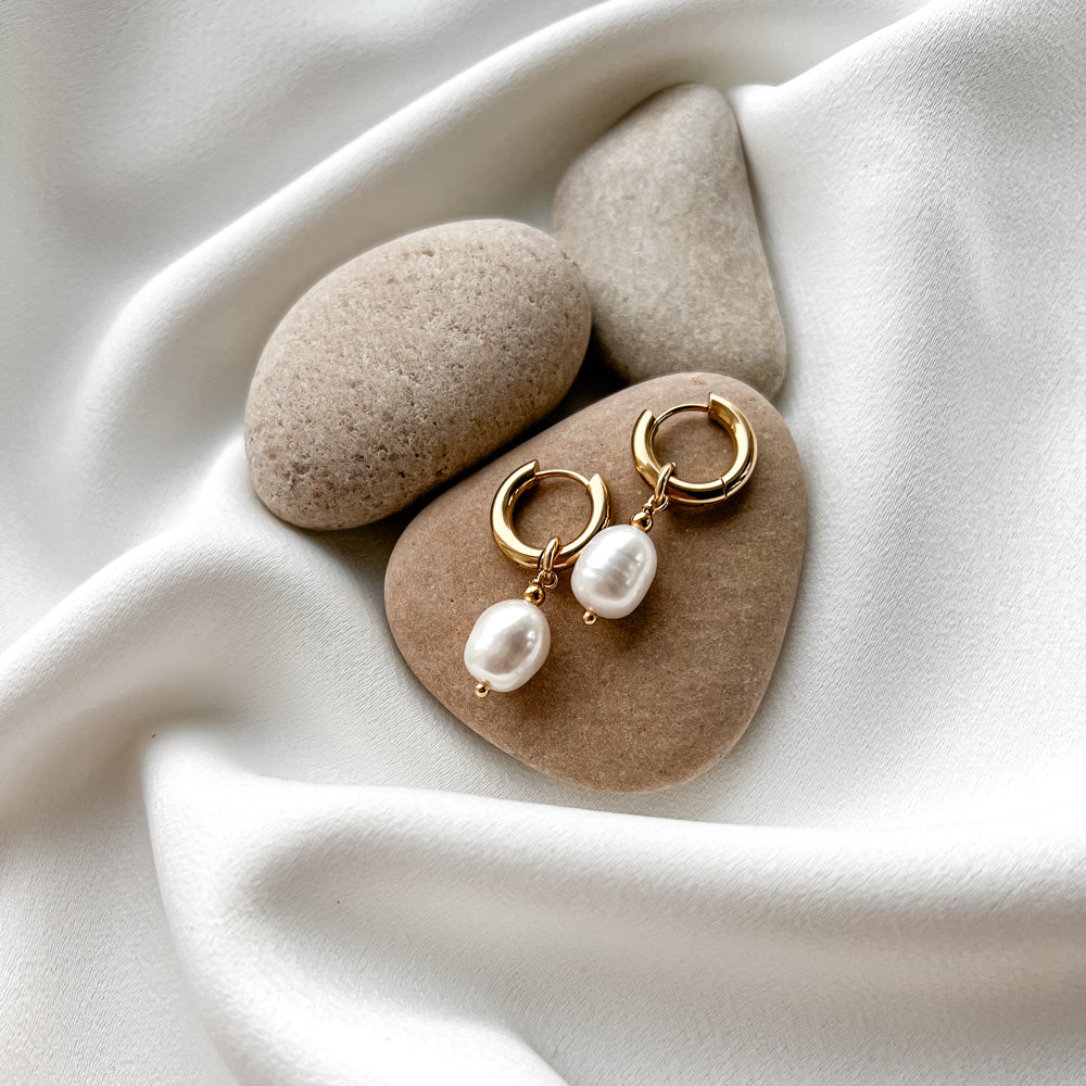 Gold plated hoop earrings with pearls