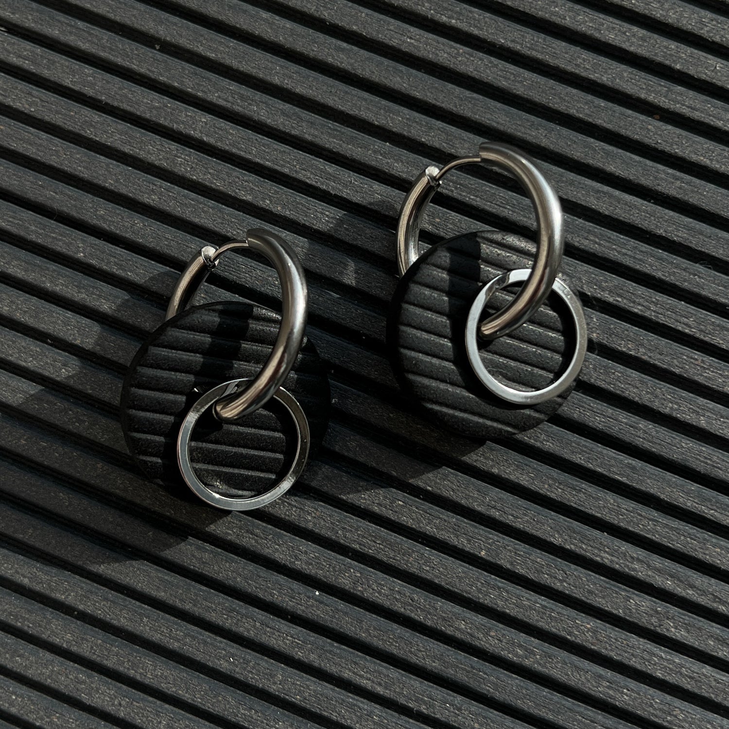 Auskarai - rinkutės _Black - MUNÉ