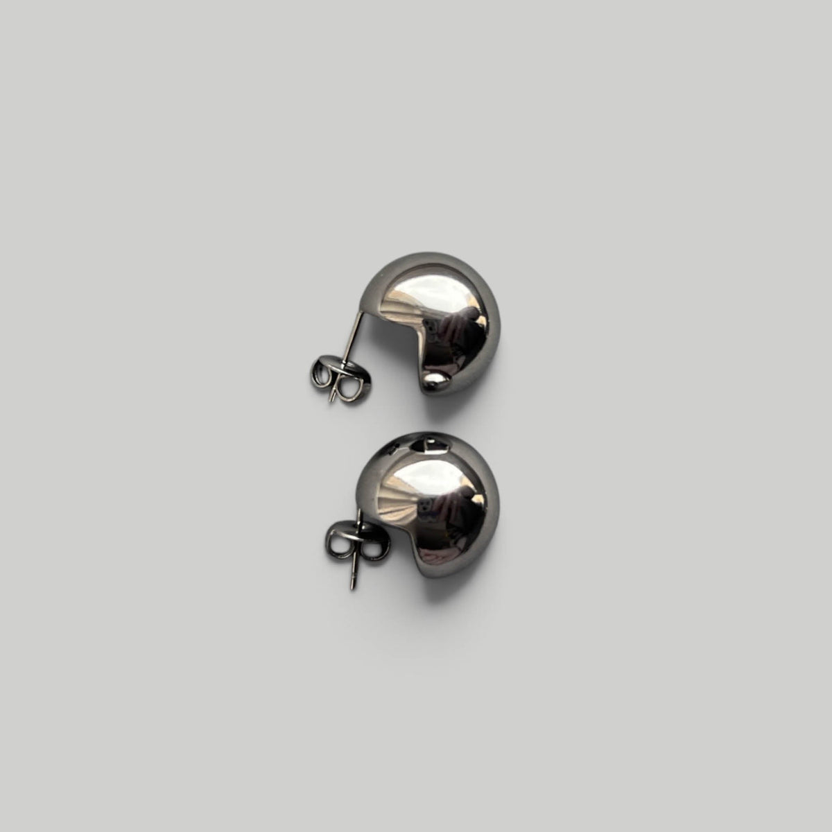 Auskarai „Silver Domes“ - MUNÉ